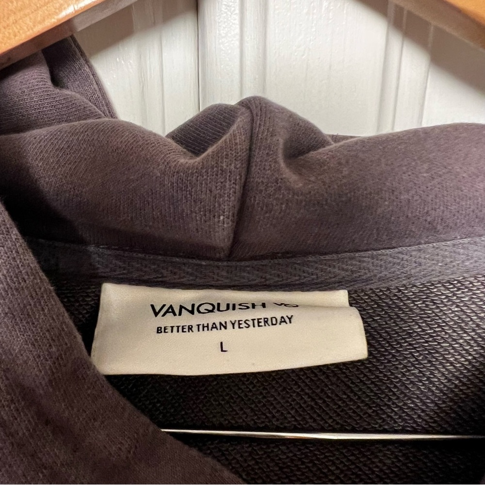 Vanquish Fitness Hoodie Dark Brown Gym Size Large Comfy Better Than Yesterday - Picture 2 of 6